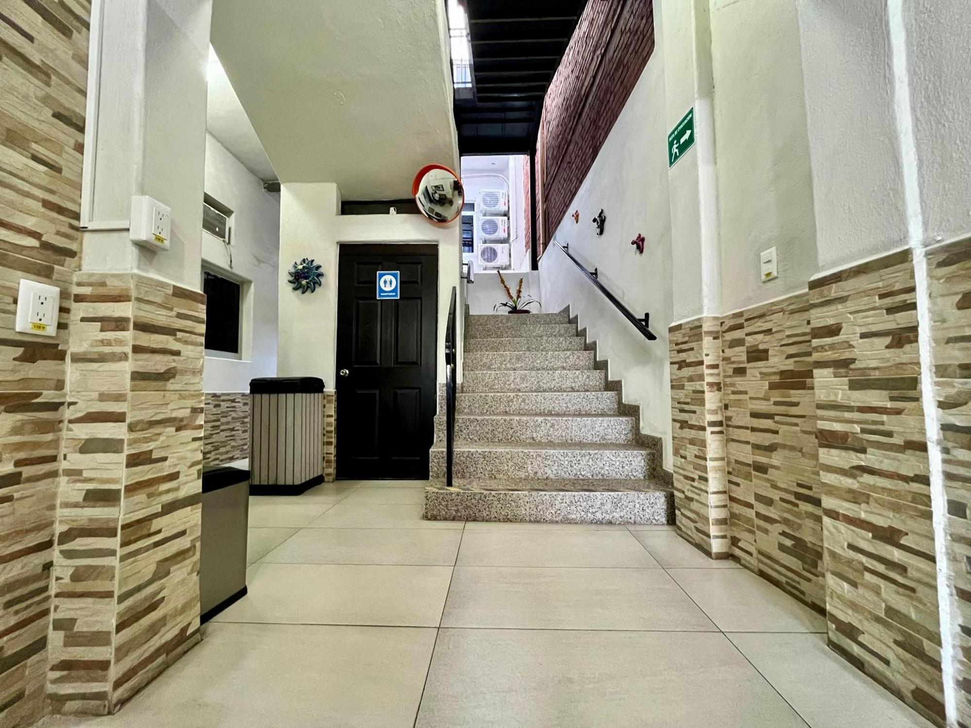 Hotel Juarez 70 Colima Exteriér fotografie