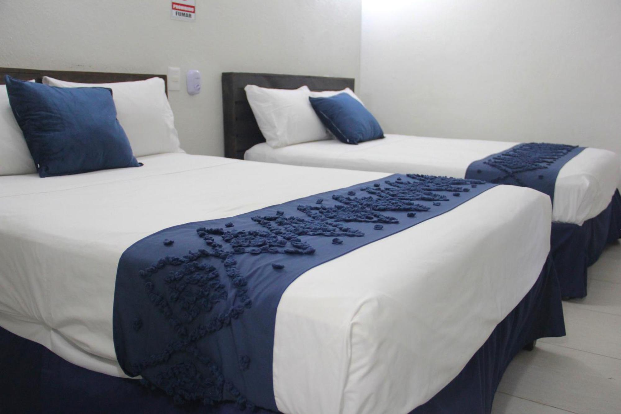 Hotel Juarez 70 Colima Pokoj fotografie