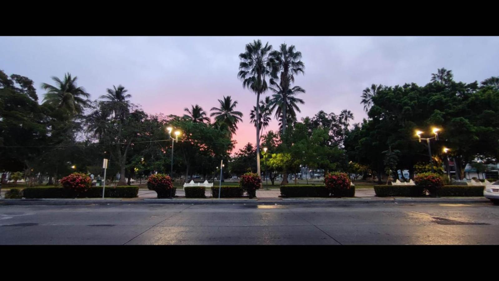 Hotel Juarez 70 Colima Exteriér fotografie